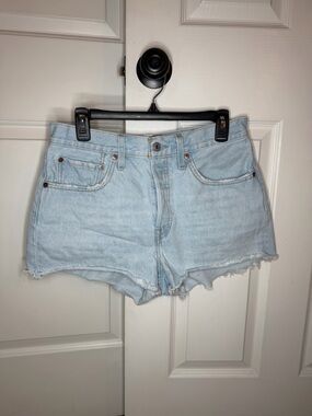 Levi's 501 Light Wash Cut Off Denim Jean Shorts High Rise Women Sz 30 Button Fly
